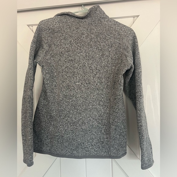 Women’s Patagonia Pullover - Picture 3 of 3